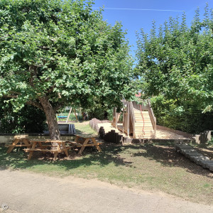 Spielgeräte im Garten